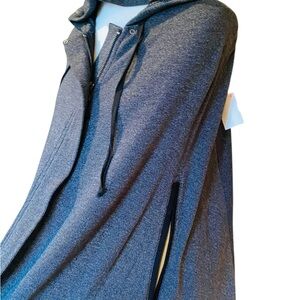 Splendid M/L Gray Full Hidden Zipper Hooded Cape Made in USA